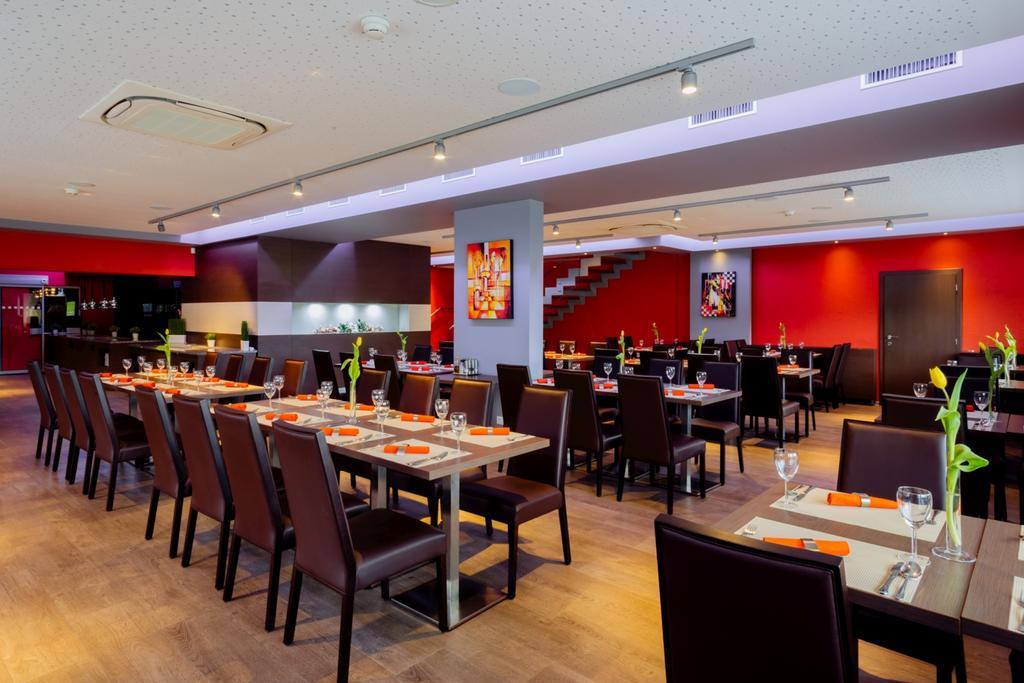 Hotel Tenis Zwoleń Zewnętrze zdjęcie