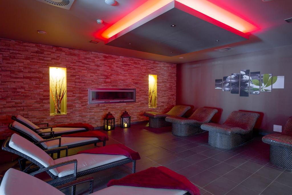 Hotel Tenis Zwoleń Zewnętrze zdjęcie