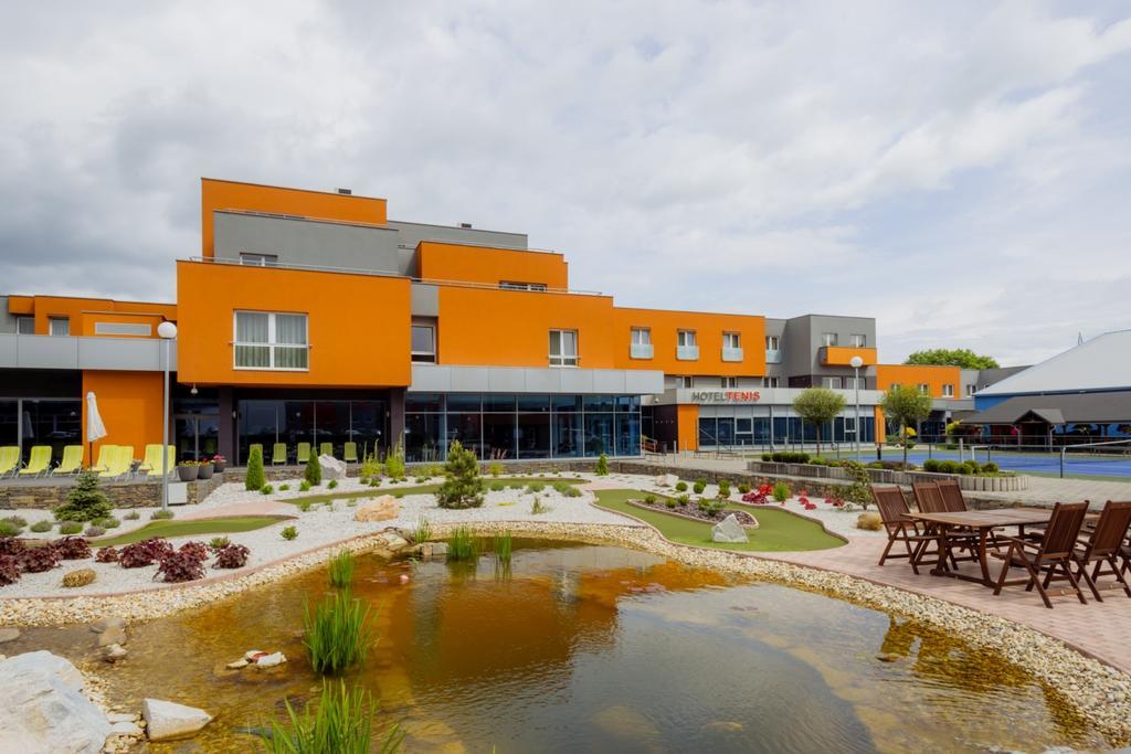 Hotel Tenis Zwoleń Zewnętrze zdjęcie