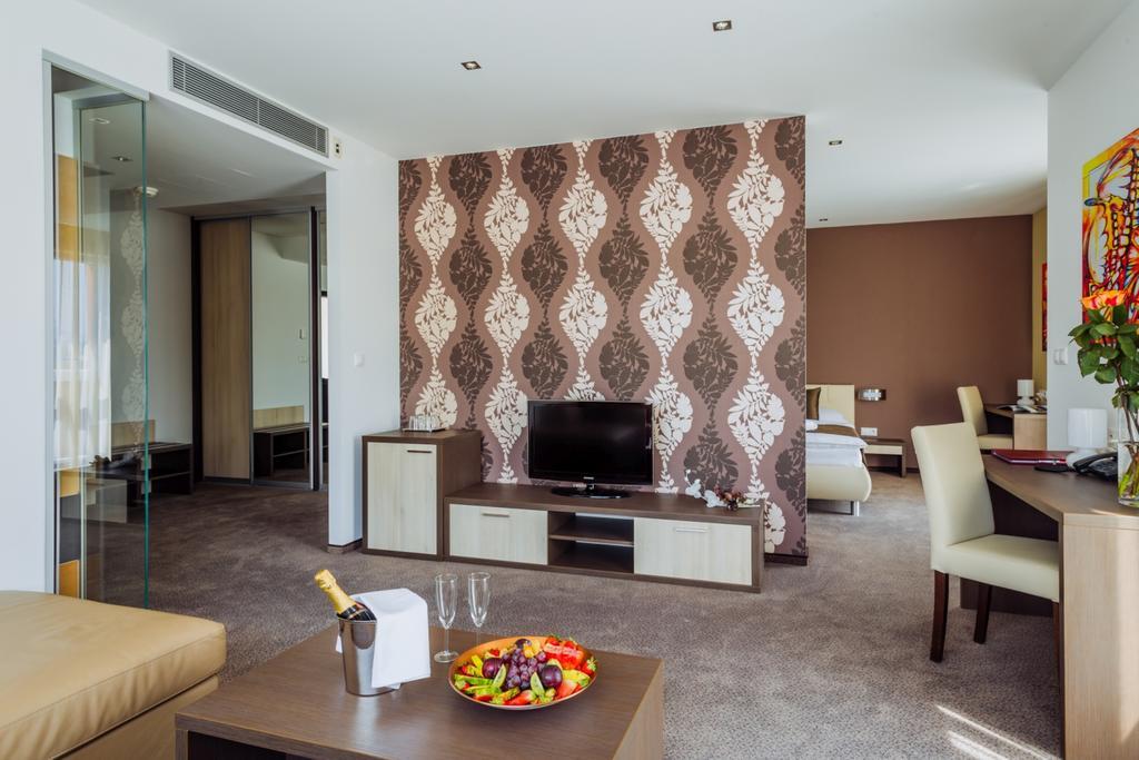 Hotel Tenis Zwoleń Zewnętrze zdjęcie